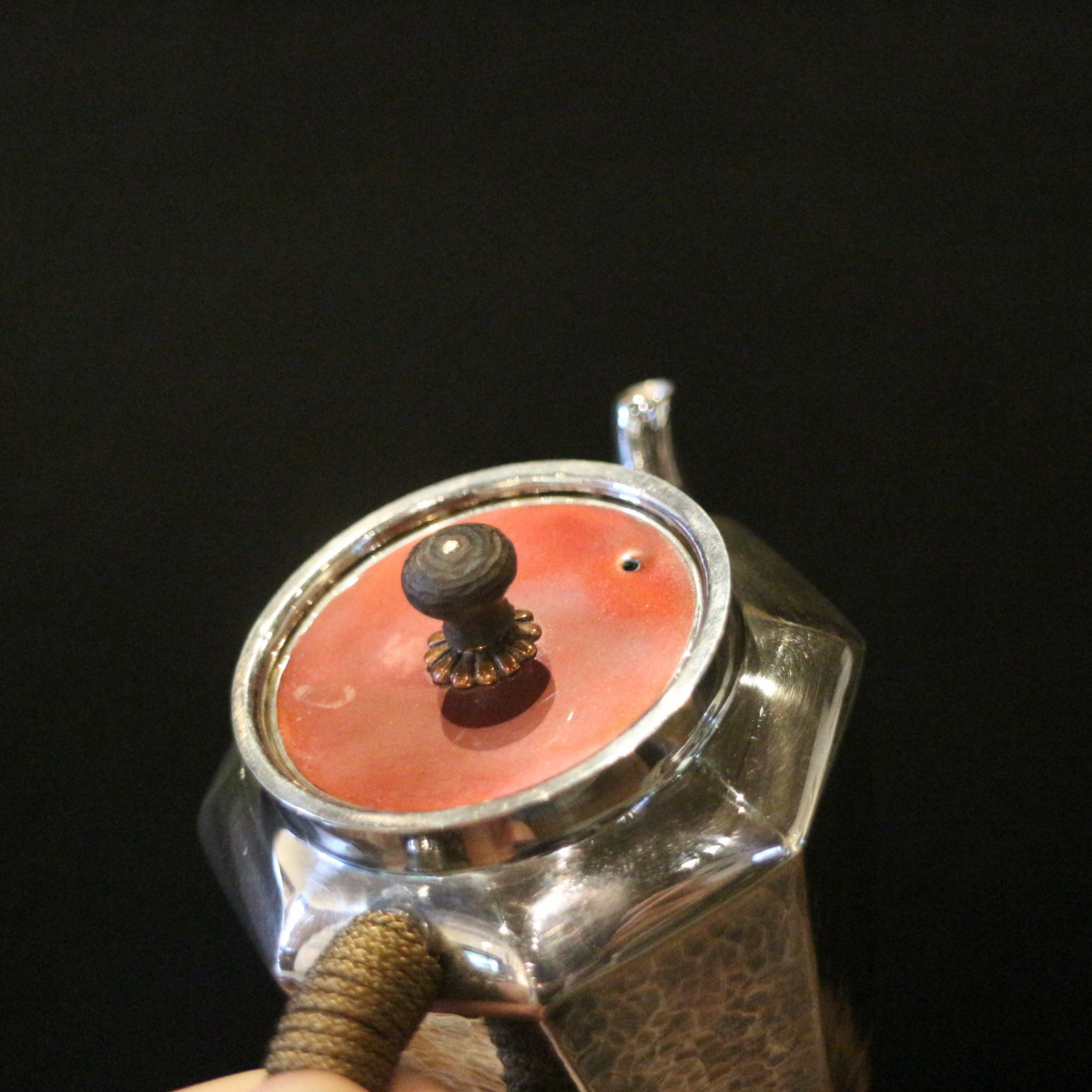 Silver handle pot (tapered octagonal pot/ebony pot button)