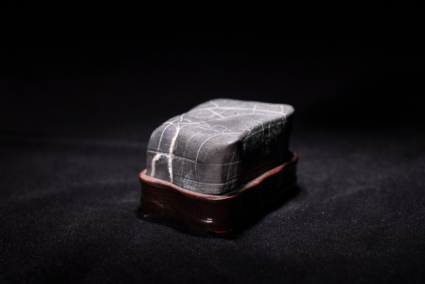 賞石擺件/靈璧石 Lingbi Stones