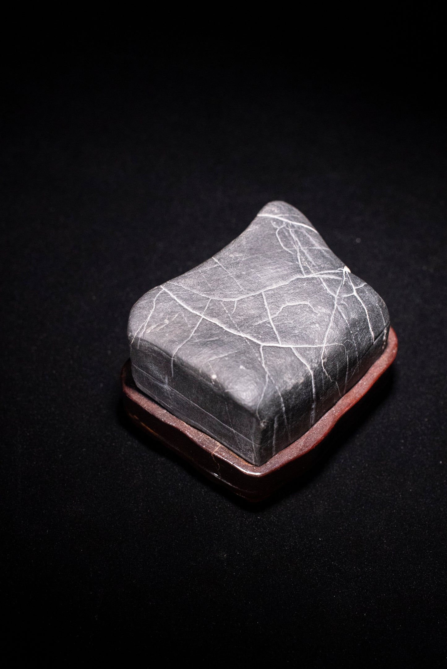 賞石擺件/靈璧石 Lingbi Stones