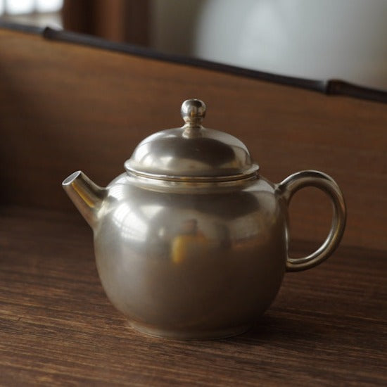 Bright Silver Ceramic Glaze Teapot