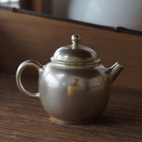 Bright Silver Ceramic Glaze Teapot