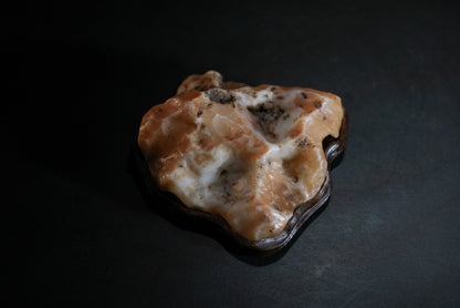 賞石擺件/戈壁石- 沙漠漆 Gebi Stone - Dessert Varnish