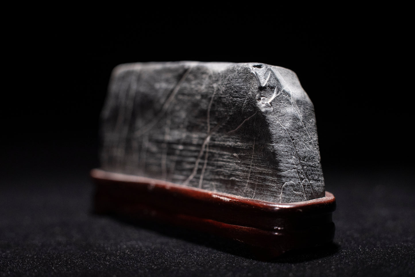 賞石擺件/𩆜璧石 - 頭皮石 Lingbi Stones