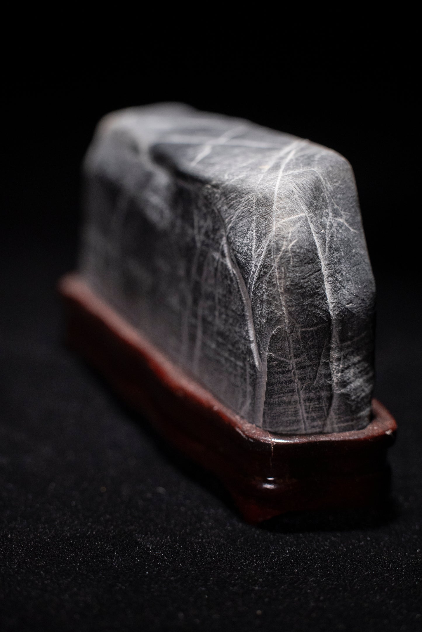 賞石擺件/𩆜璧石 - 頭皮石 Lingbi Stones