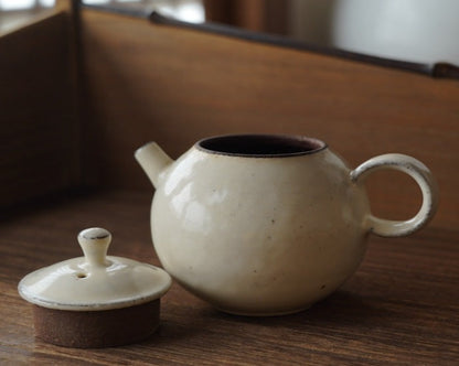 圓滿型陶瓷白粉引壺