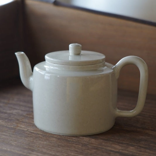 陶瓷桶型壺