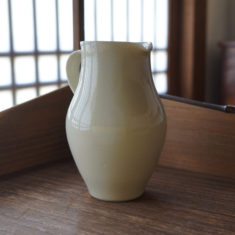 手作陶瓷白色手把公杯(大)
