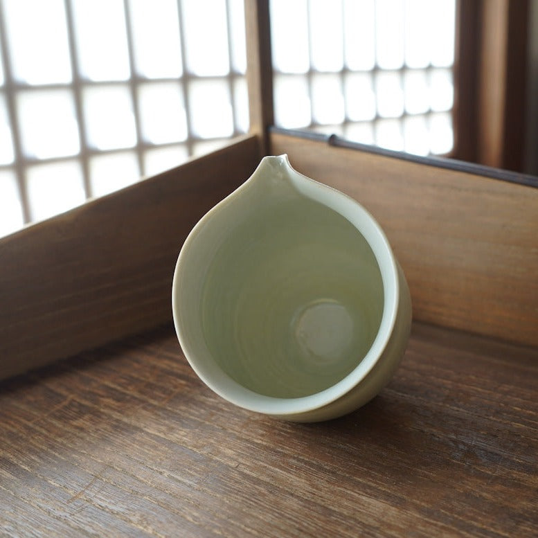 草木灰釉手工公道杯(落款日光山-藍)