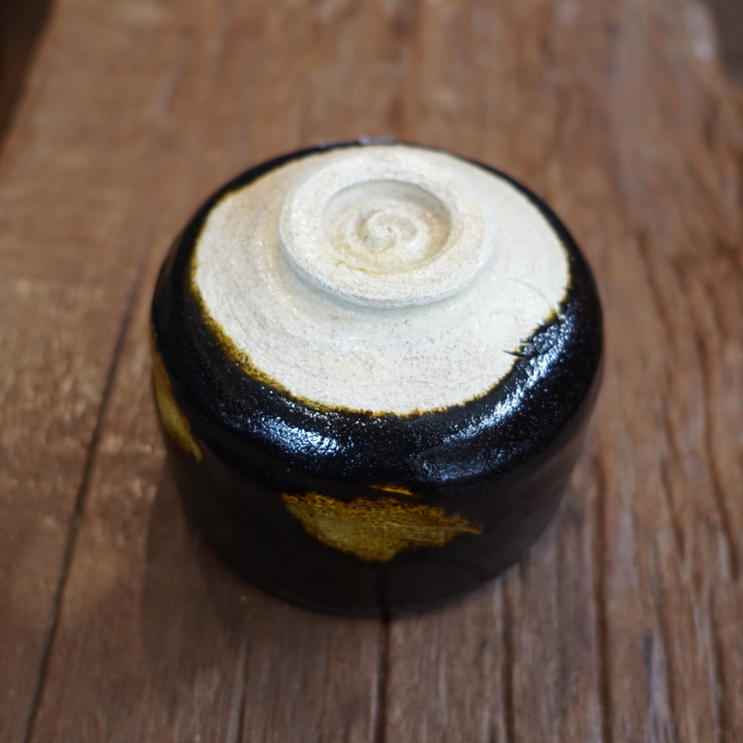 黑釉開片陶抹茶碗