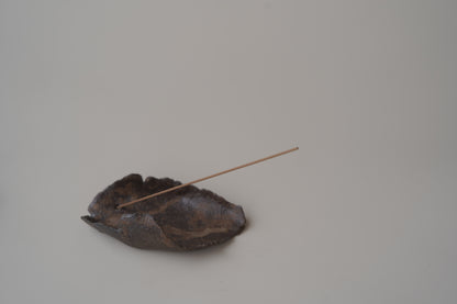 殘片臥香座/鐵鏽色