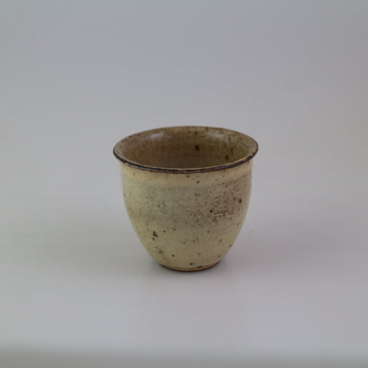 柴燒粉引圓口淡咖啡色陶瓷杯