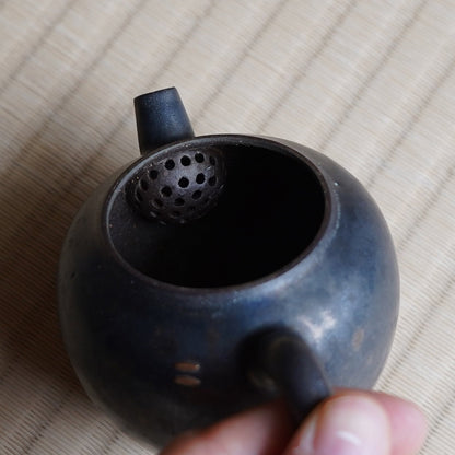 陶瓷巨輪鋸釘壺