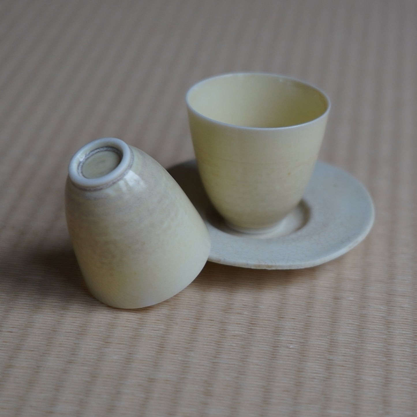 薄胎灰釉陶蛋殼杯